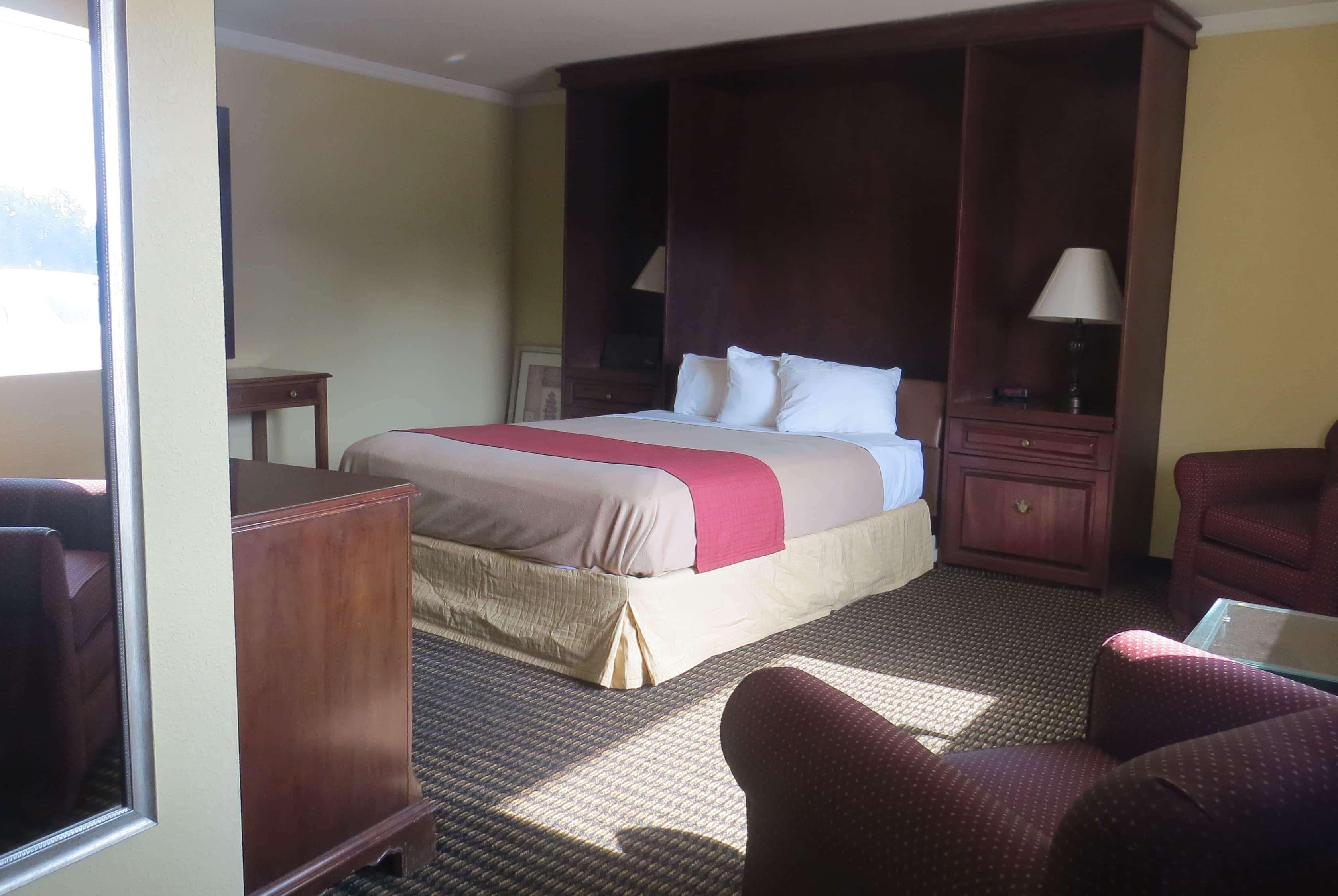 Travelodge By Wyndham Stratton Esterno foto