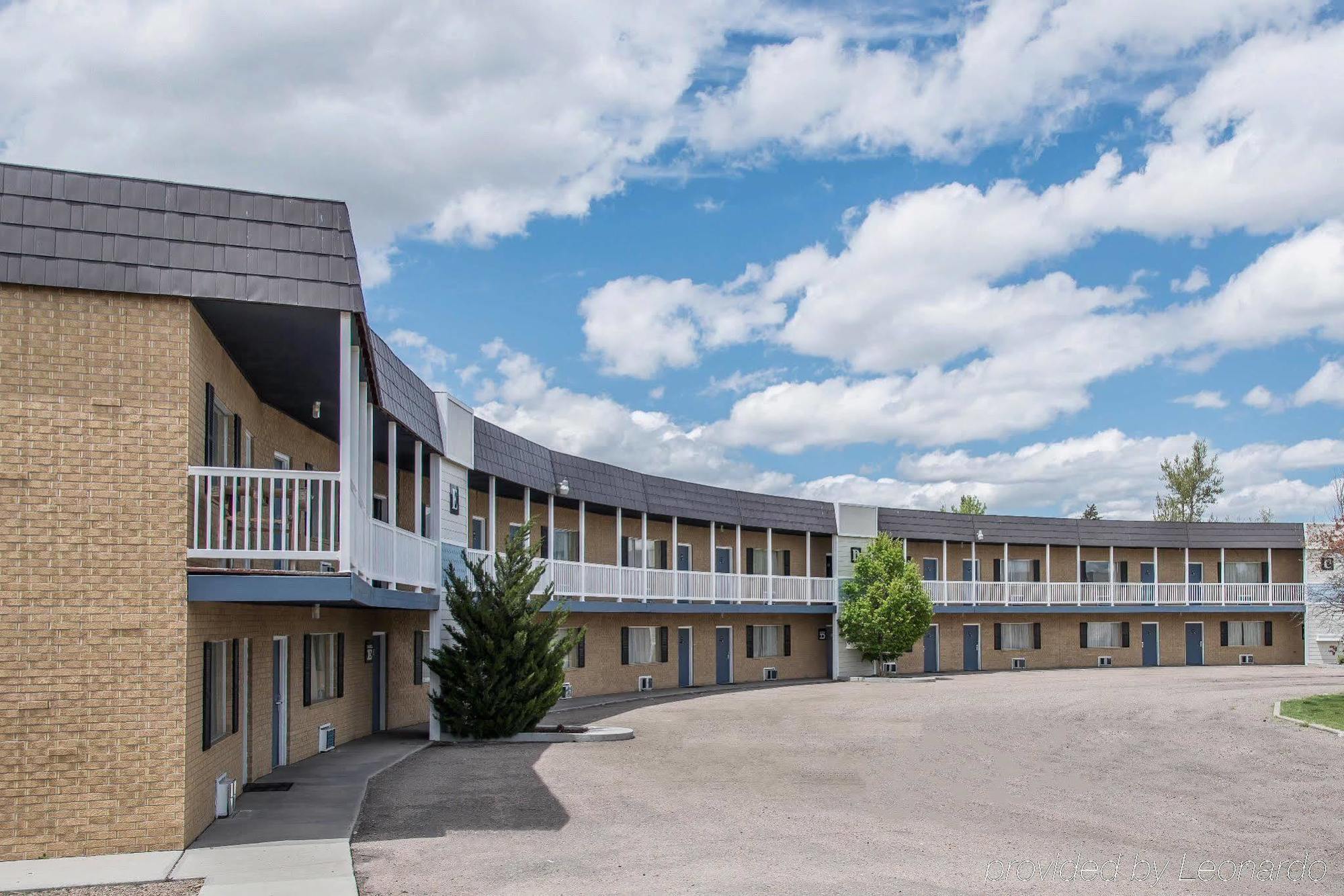 Travelodge By Wyndham Stratton Esterno foto