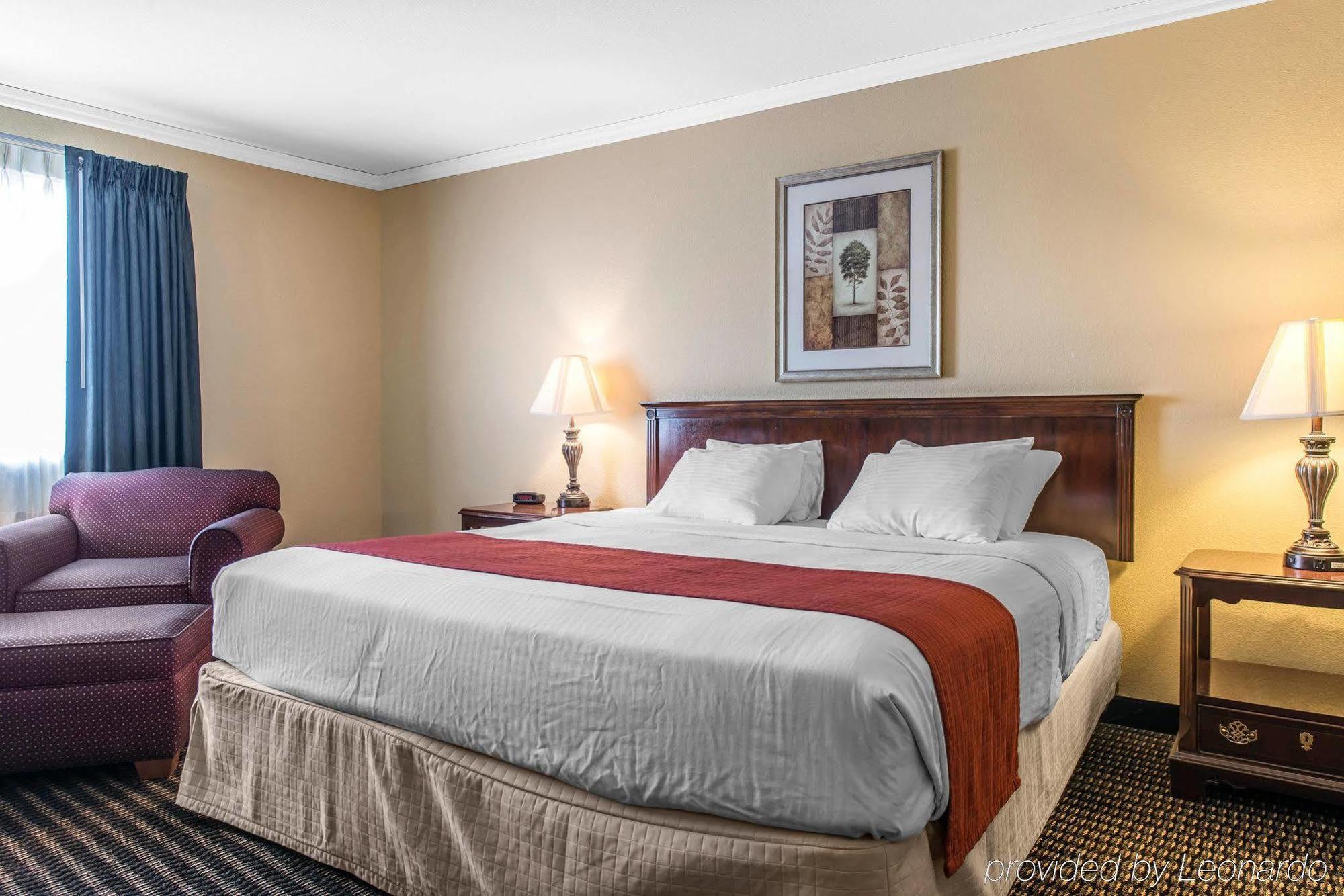 Travelodge By Wyndham Stratton Esterno foto
